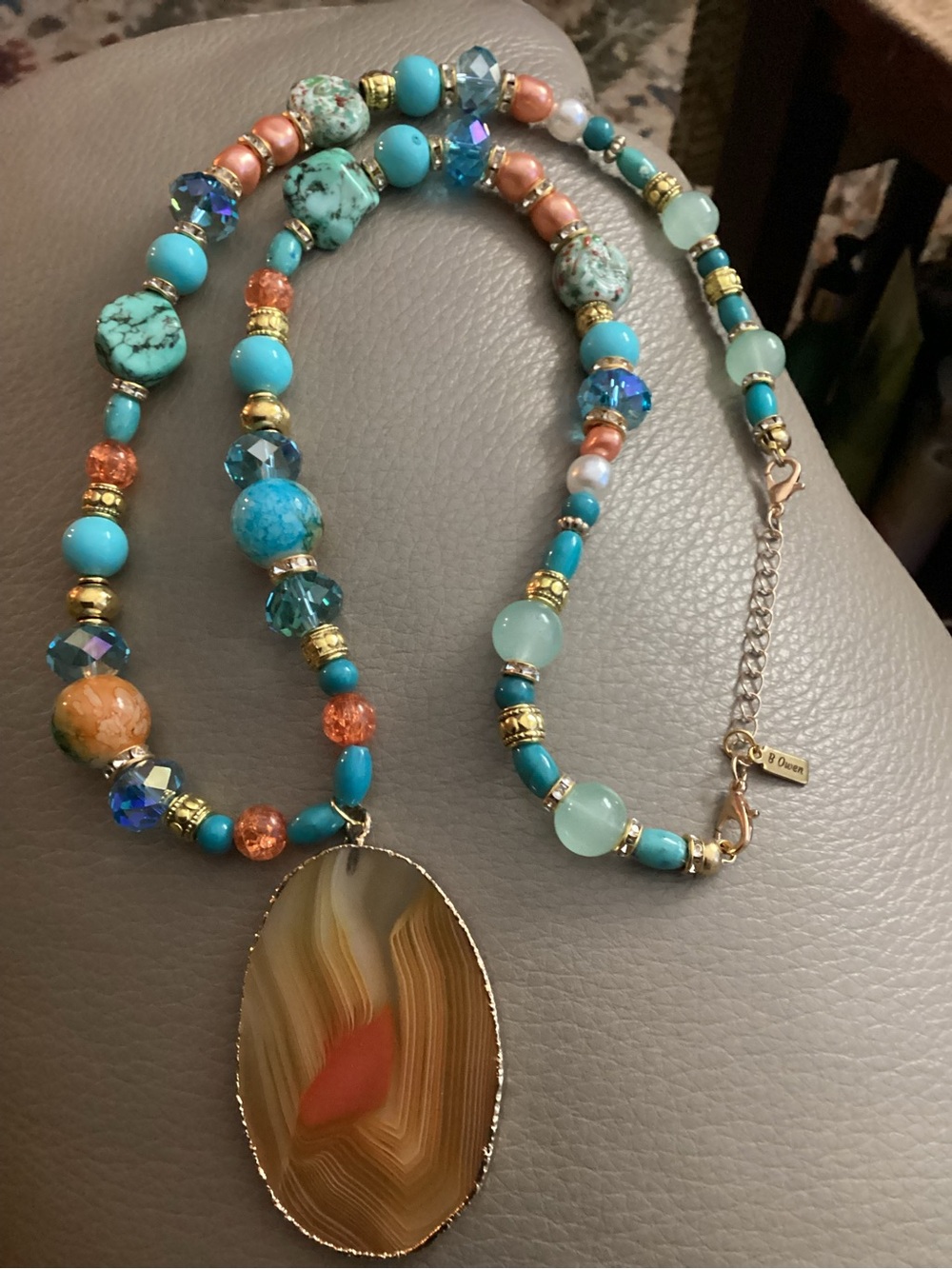 Artisan long beaded necklace with a banded agate orange pendant - Picture 8 of 12
